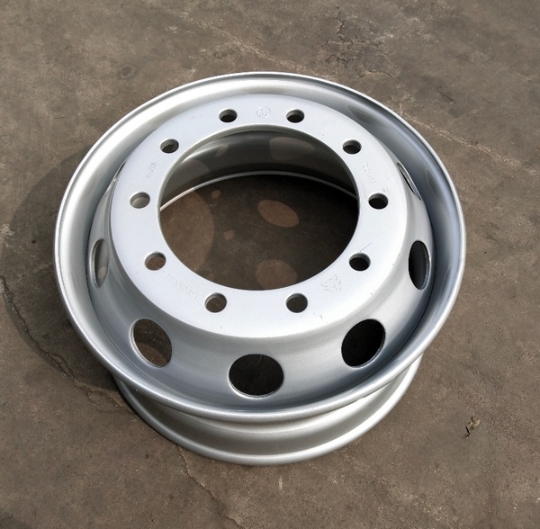 巨国22590锻造铝合金钢圈12r225适配各种半挂牵引车轮毂